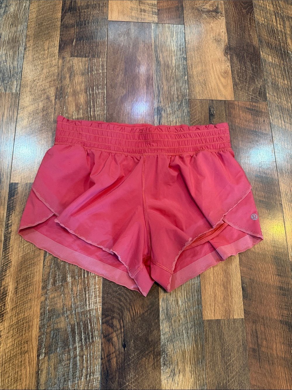 lululemon athletica Coral-Pink Athletic Running Shorts 6 (5000H)